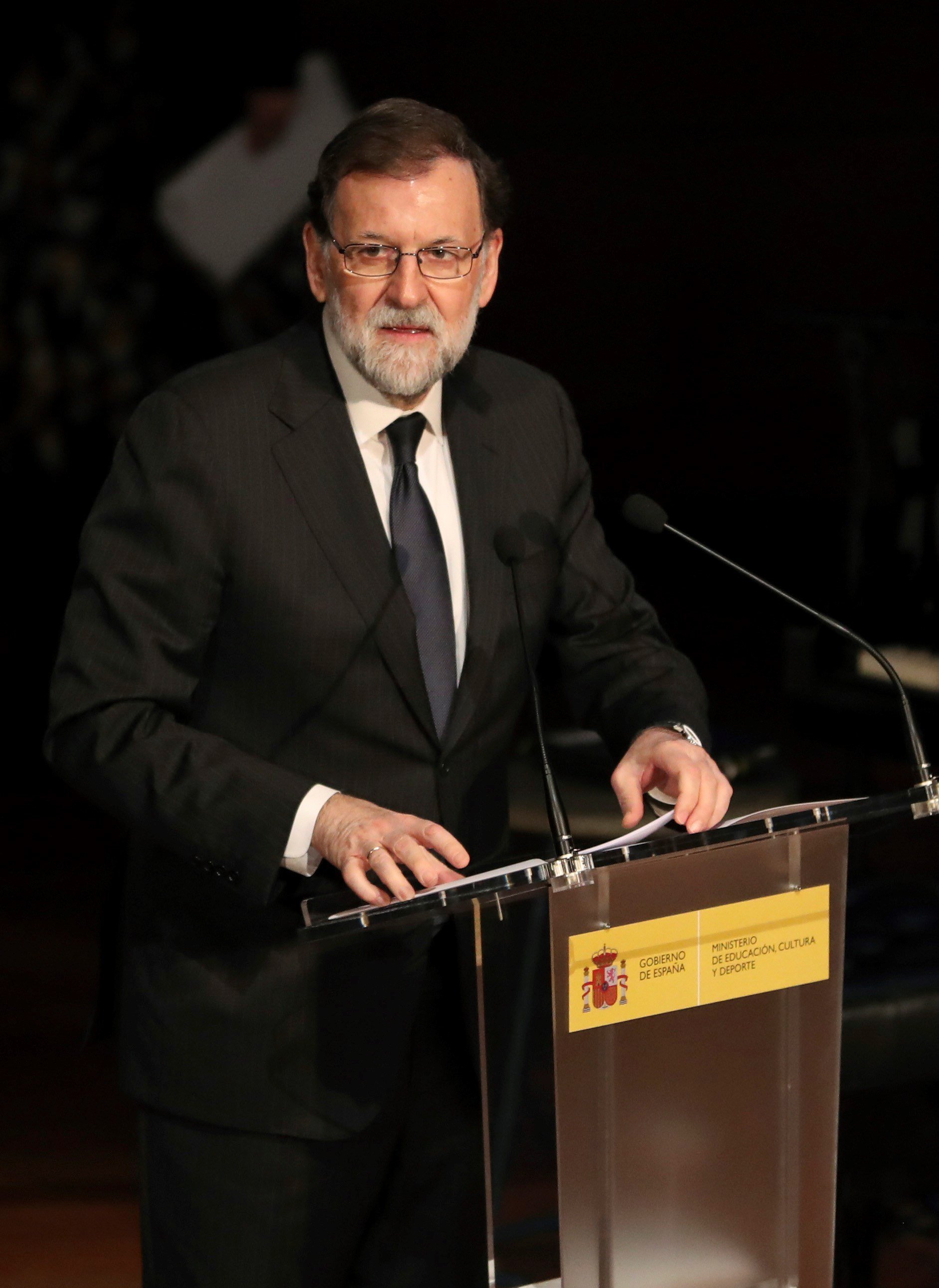 El govern espanyol diu que ha impedit el "frau" d'investir Puigdemont