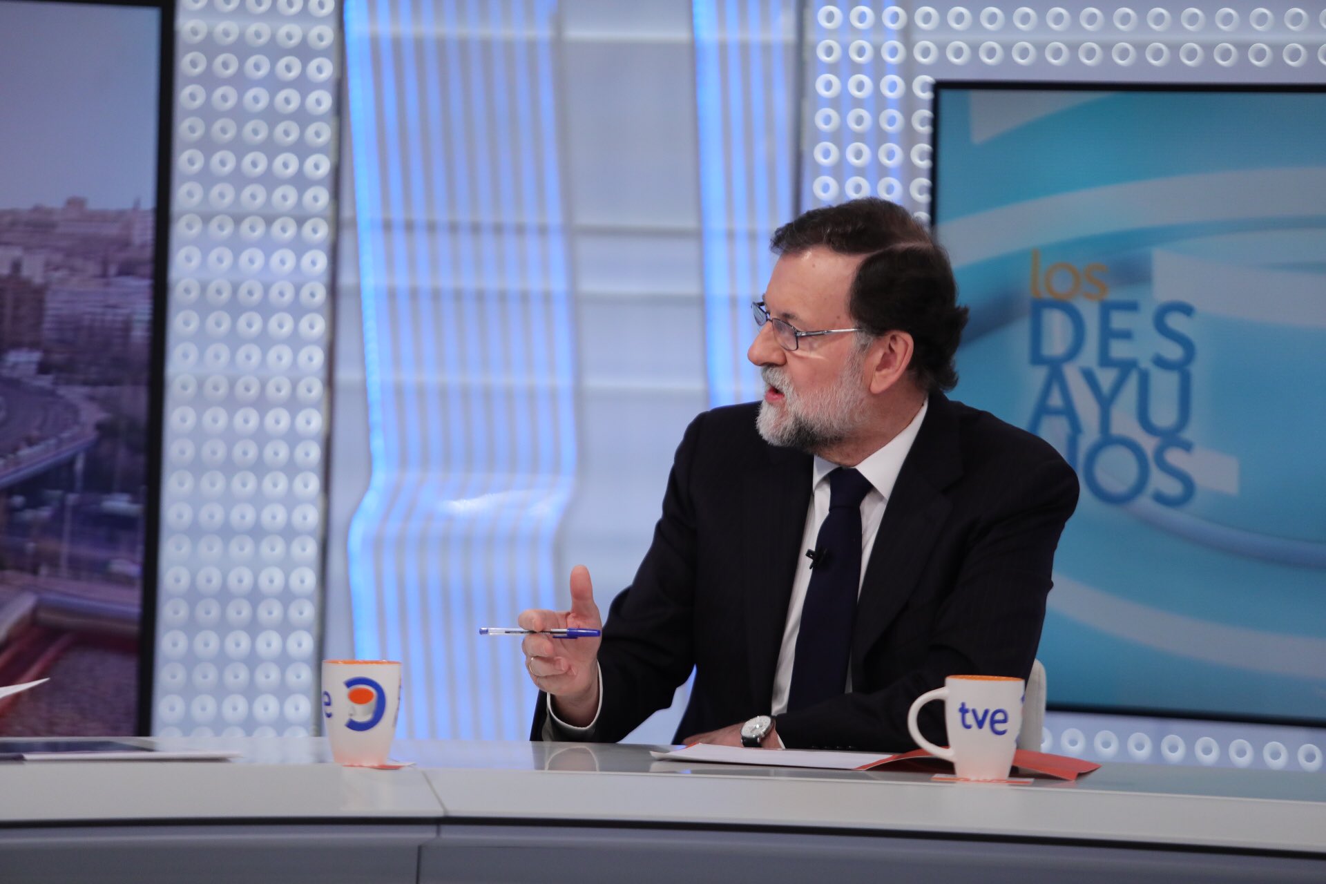 Rajoy advierte Torrent de su responsabilidad si mantiene el pleno