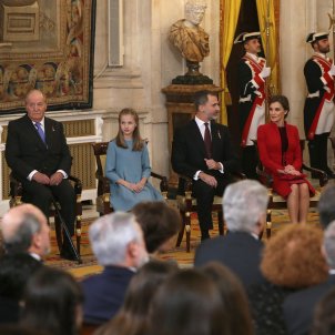 La líder del PSOE a València ressuscita el debat: monarquia o república?