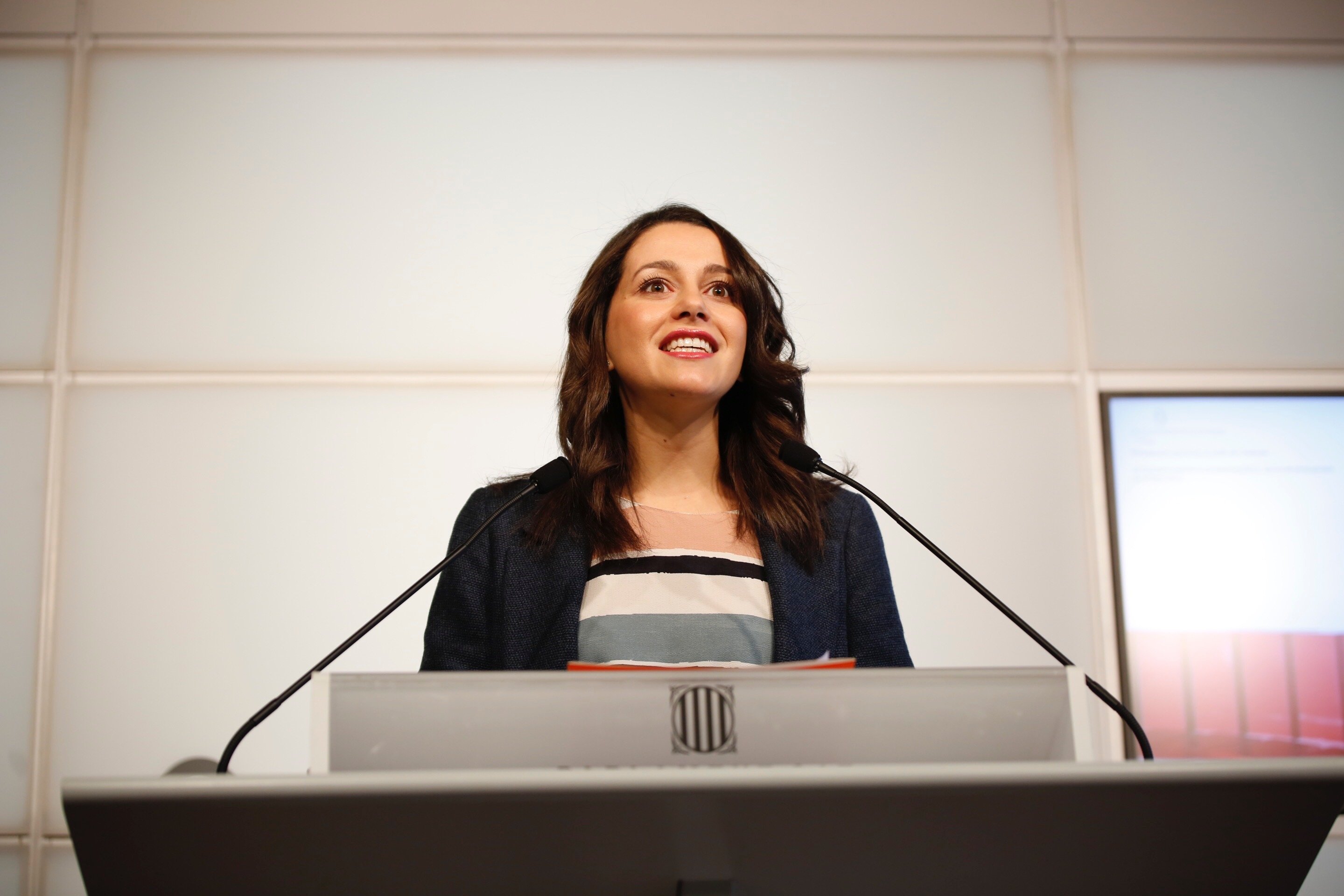 La oposición pide ahora a Torrent que busque otro candidato