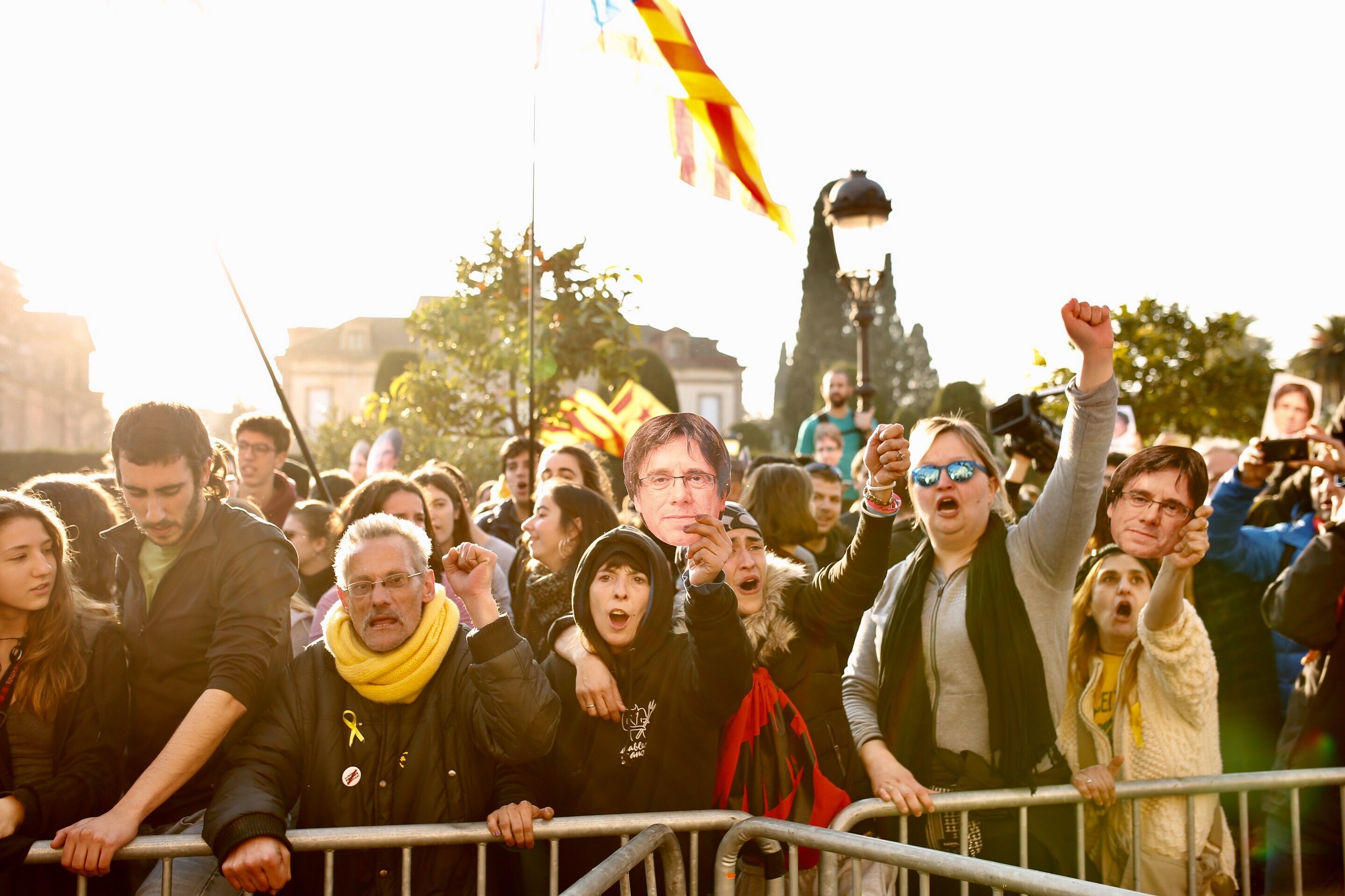 L'Assemblea fa una crida a concentrar-se davant el Parlament avui al migdia