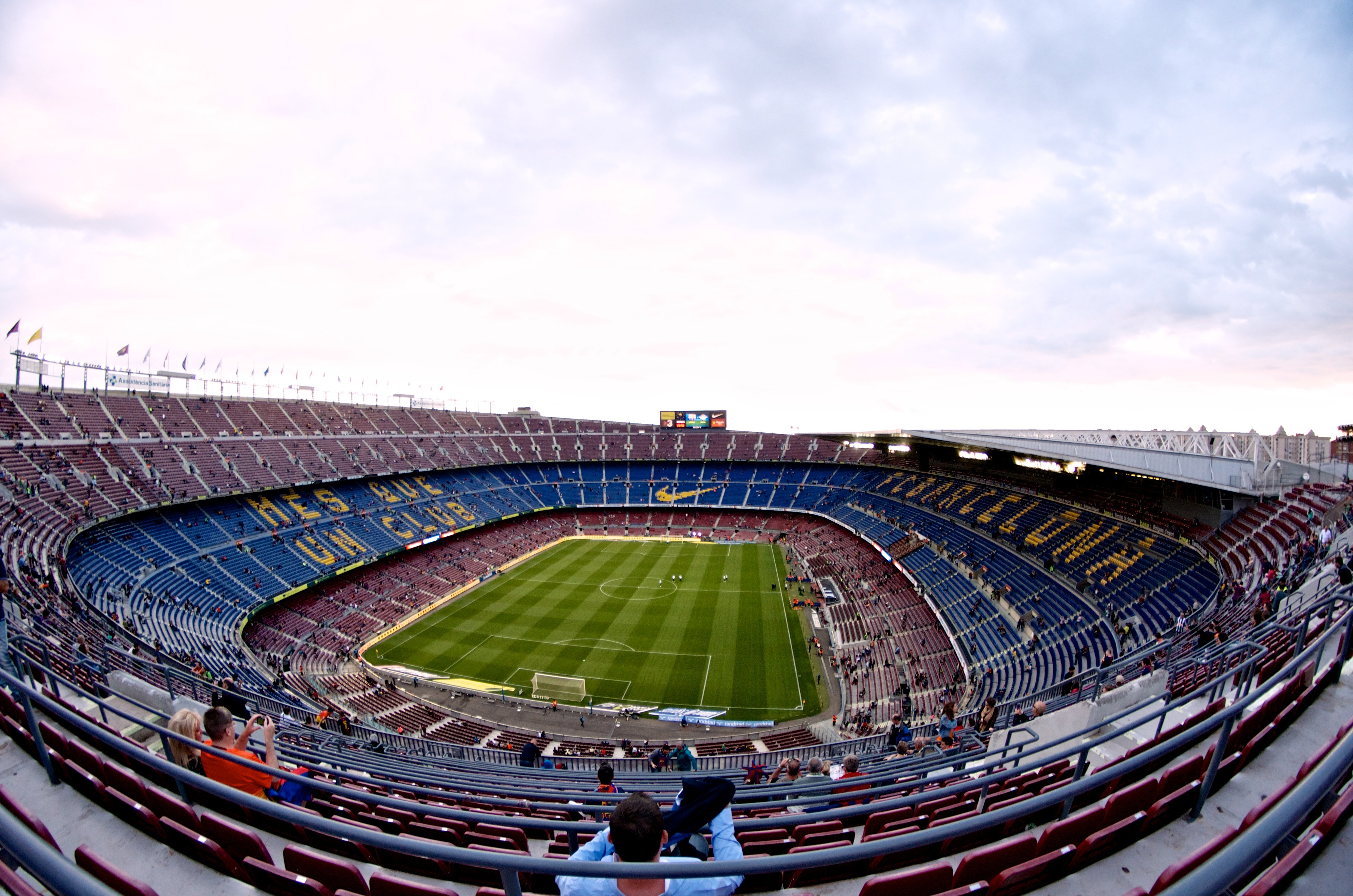 El Camp Nou goleja en punts el Bernabéu