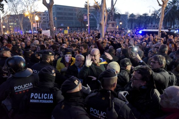 Manifestació Parlament investidura / Laura Gómez Manifestació Parlament investidura / Laura Gómez