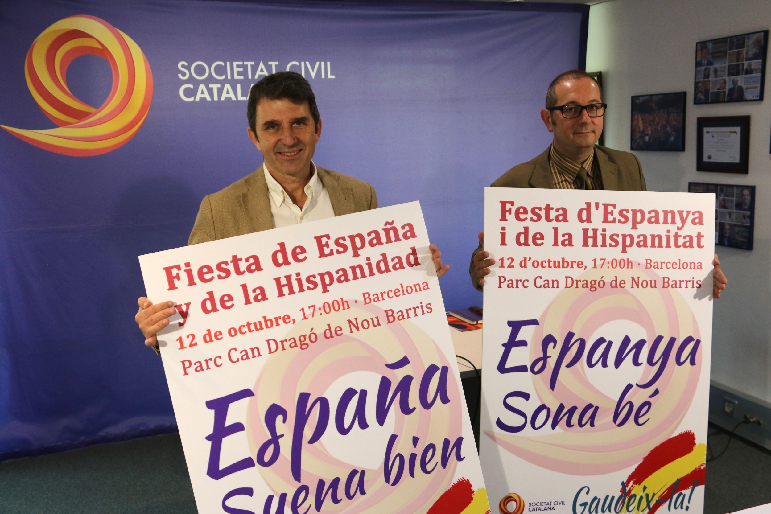 SCC pide a Puigdemont y Colau que participen en la fiesta del 12 de octubre