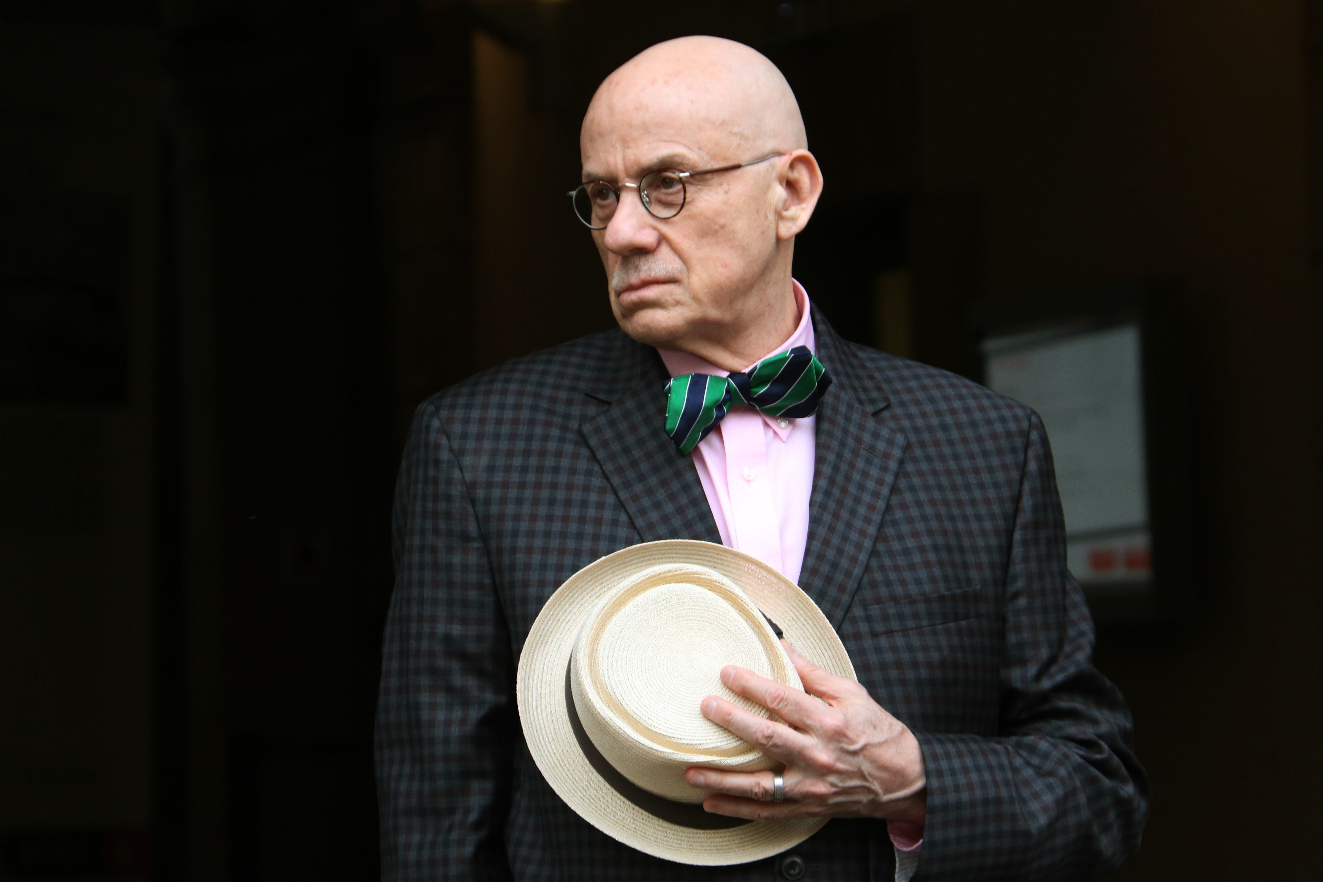 James Ellroy ensenya les dents: "El present m'importa una merda"