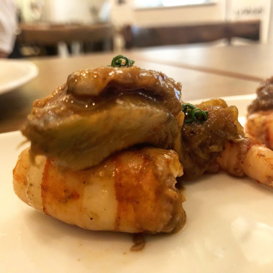 Saltat de llagostins amb carxofa