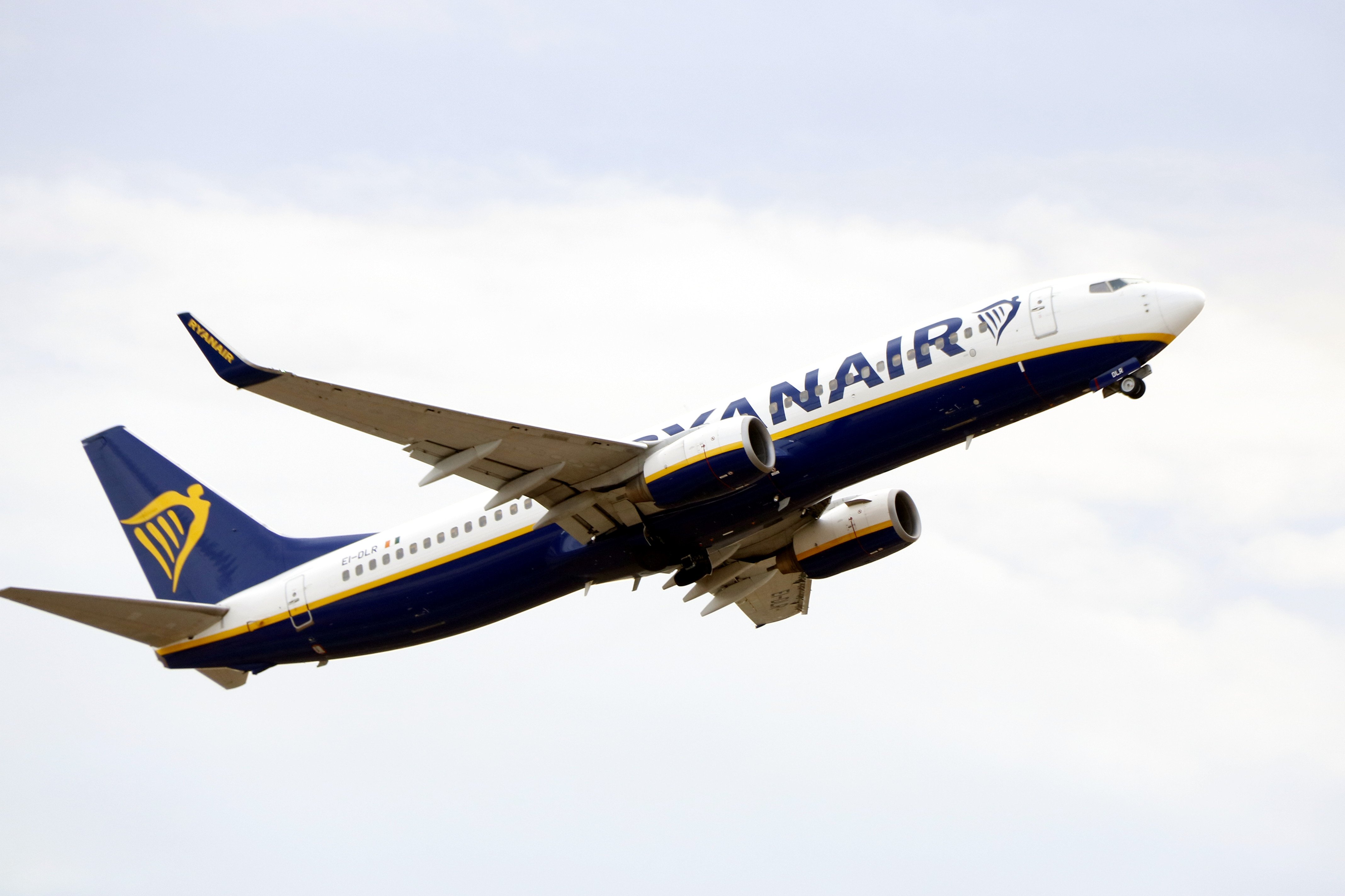 Los tripulantes de Ryanair harán huelga los días 25 y 26 de julio