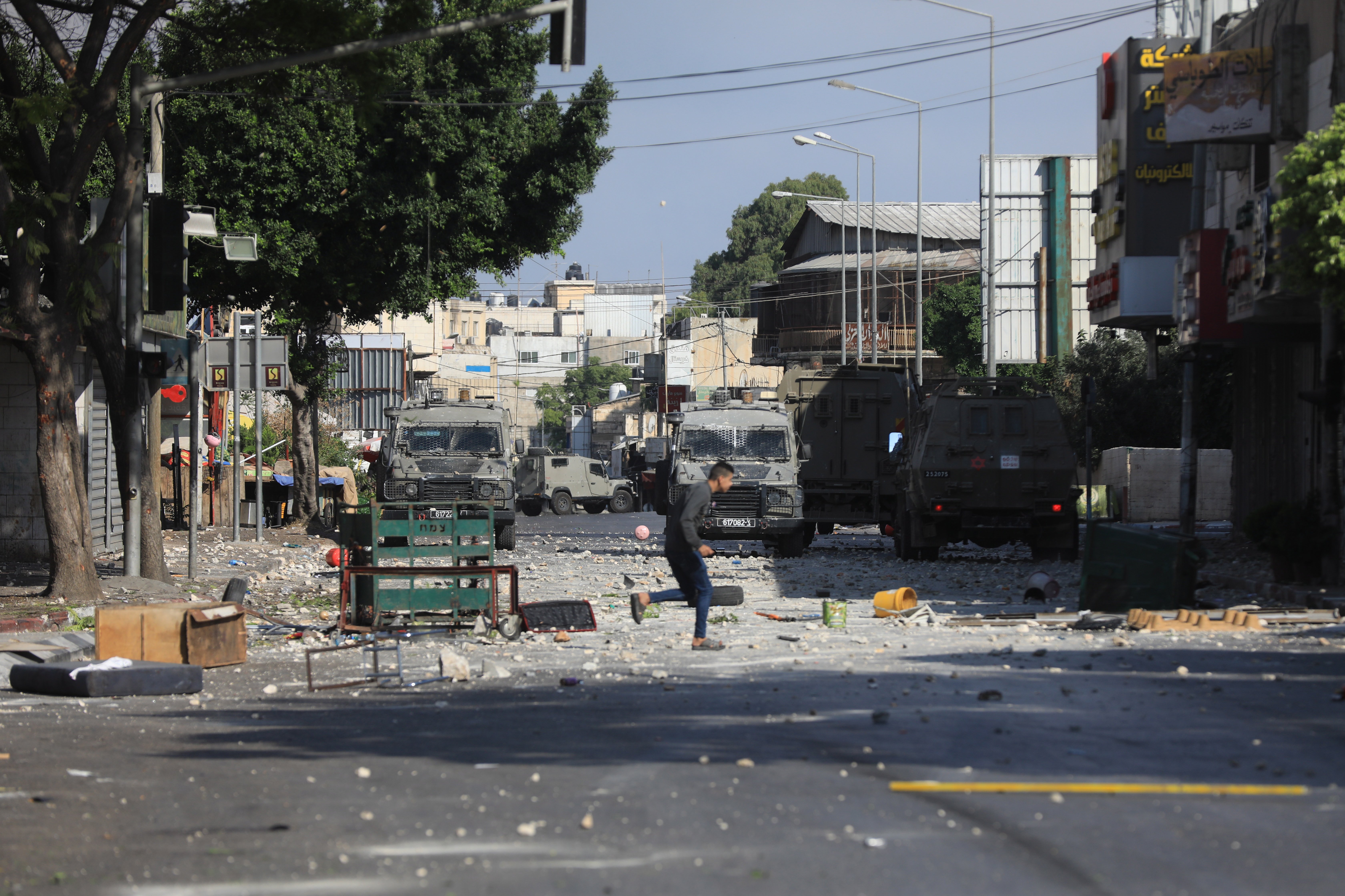 Israel mata a tres palestinos y hiere a 40 en Cisjordania pese al alto el fuego en Gaza