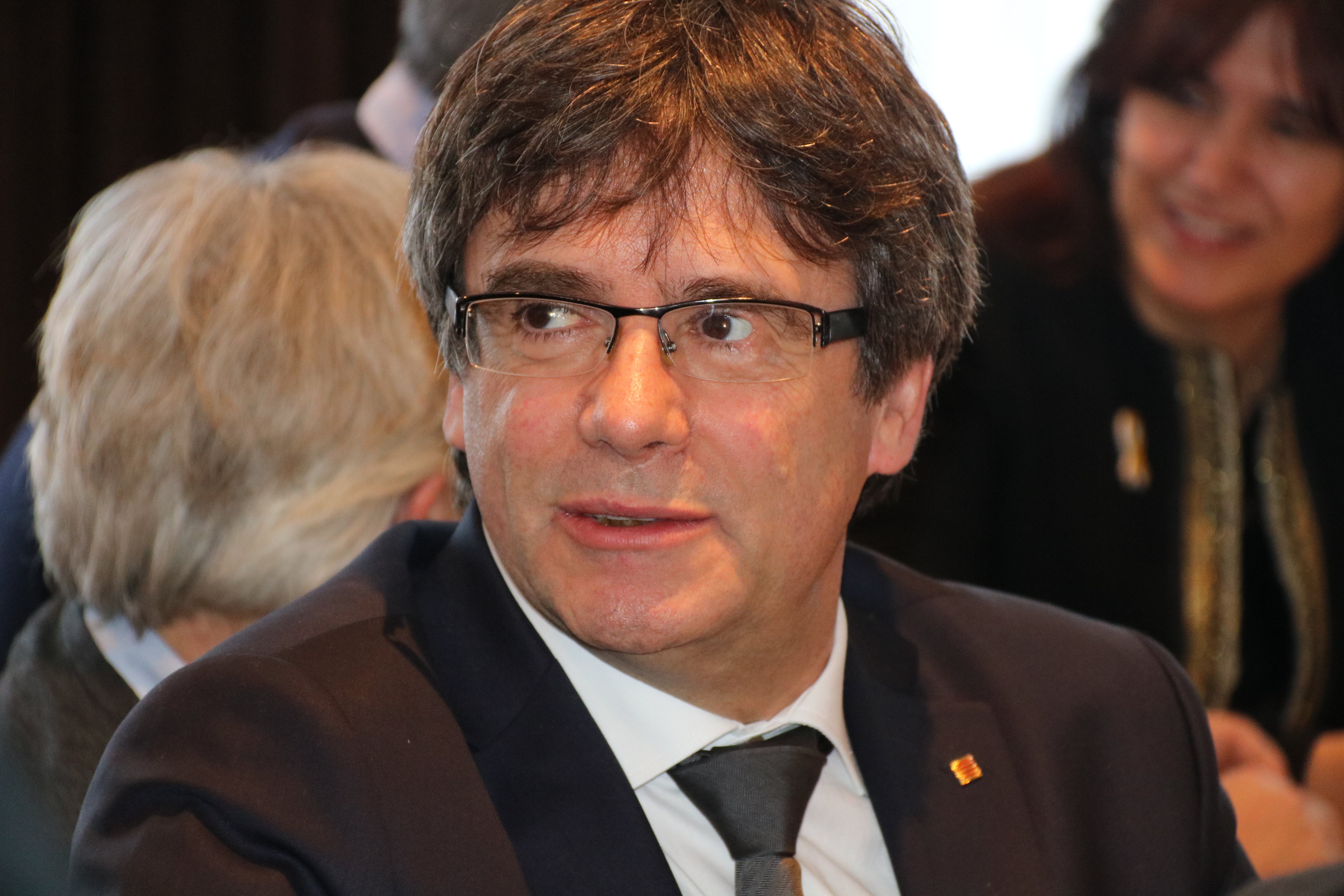 Puigdemont ve en el auto de Llarena la demostración de que es un "preso político"