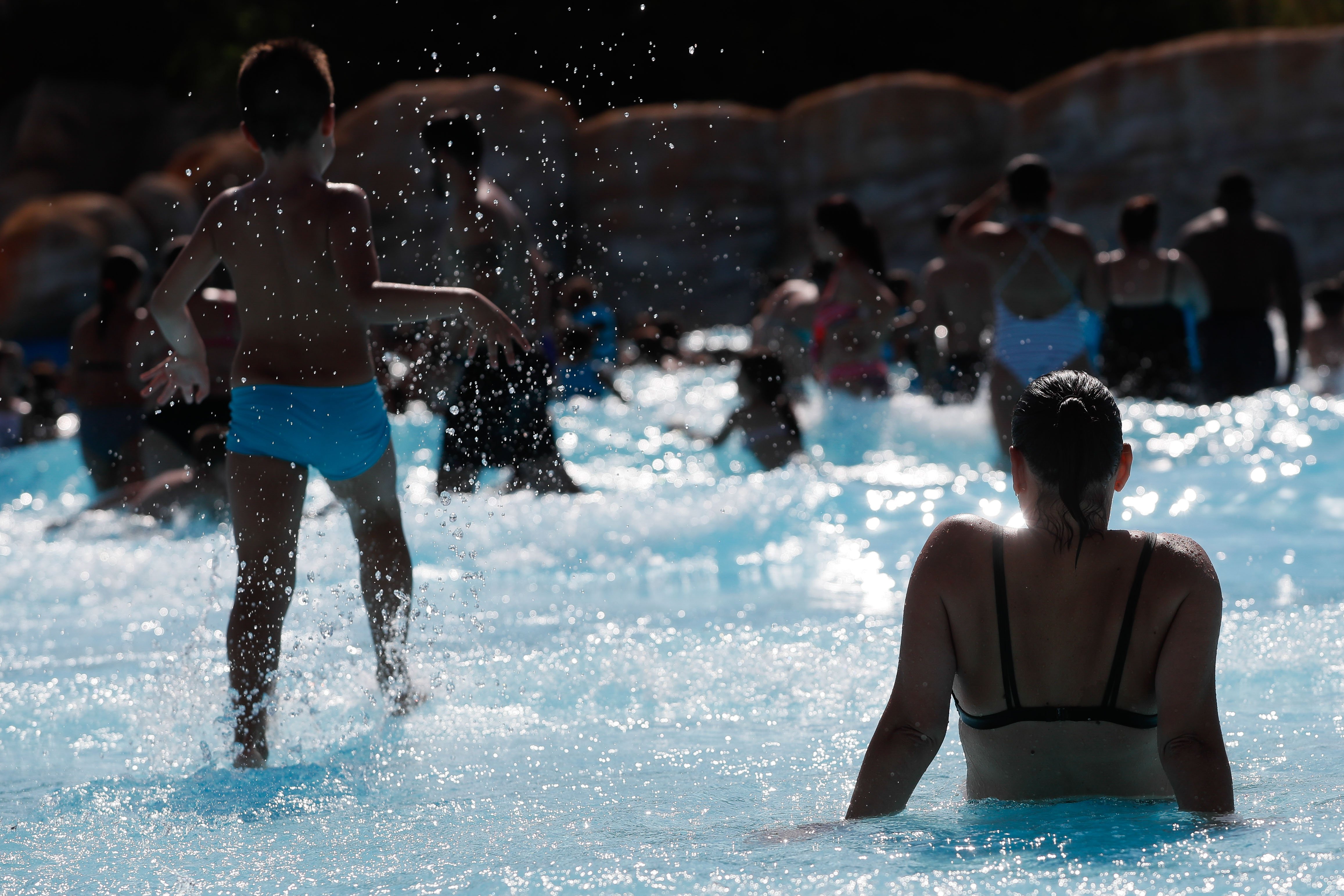 Com serà la campanya electoral en ple estiu? Calor, vacances i participació