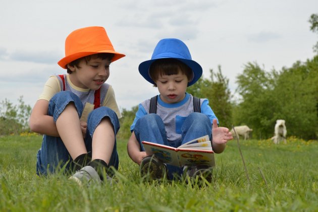 niños escuela relaciorse hacer amigos