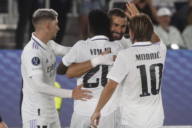 Benzema Fede Valverde Modric Vinicius Reial Madrid gol Supercopa d'Europa / Foto: EFE Benzema Fede Valverde Modric Vinicius Reial Madrid gol Supercopa d'Europa / Foto: EFE