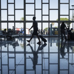 Amenaza de huelga en los aeropuertos españoles por Navidad