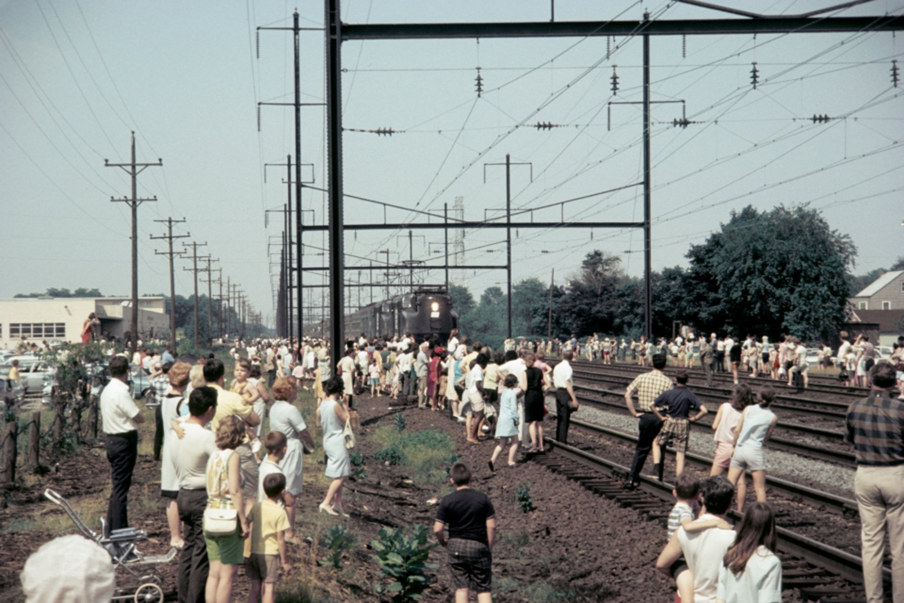 'RFK Funeral Train': fotografías, vídeos y recuerdos del día que asesinaron el sueño americano