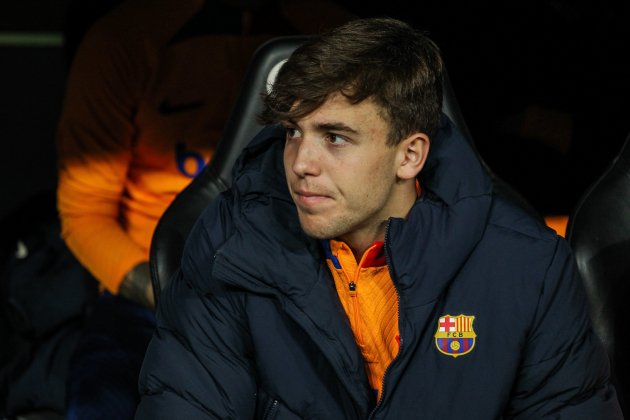 Nico Gonzalez sentado banquillo Barça / Foto: Europa Press Nico Gonzalez sentado banquillo Barça / Foto: Europa Press