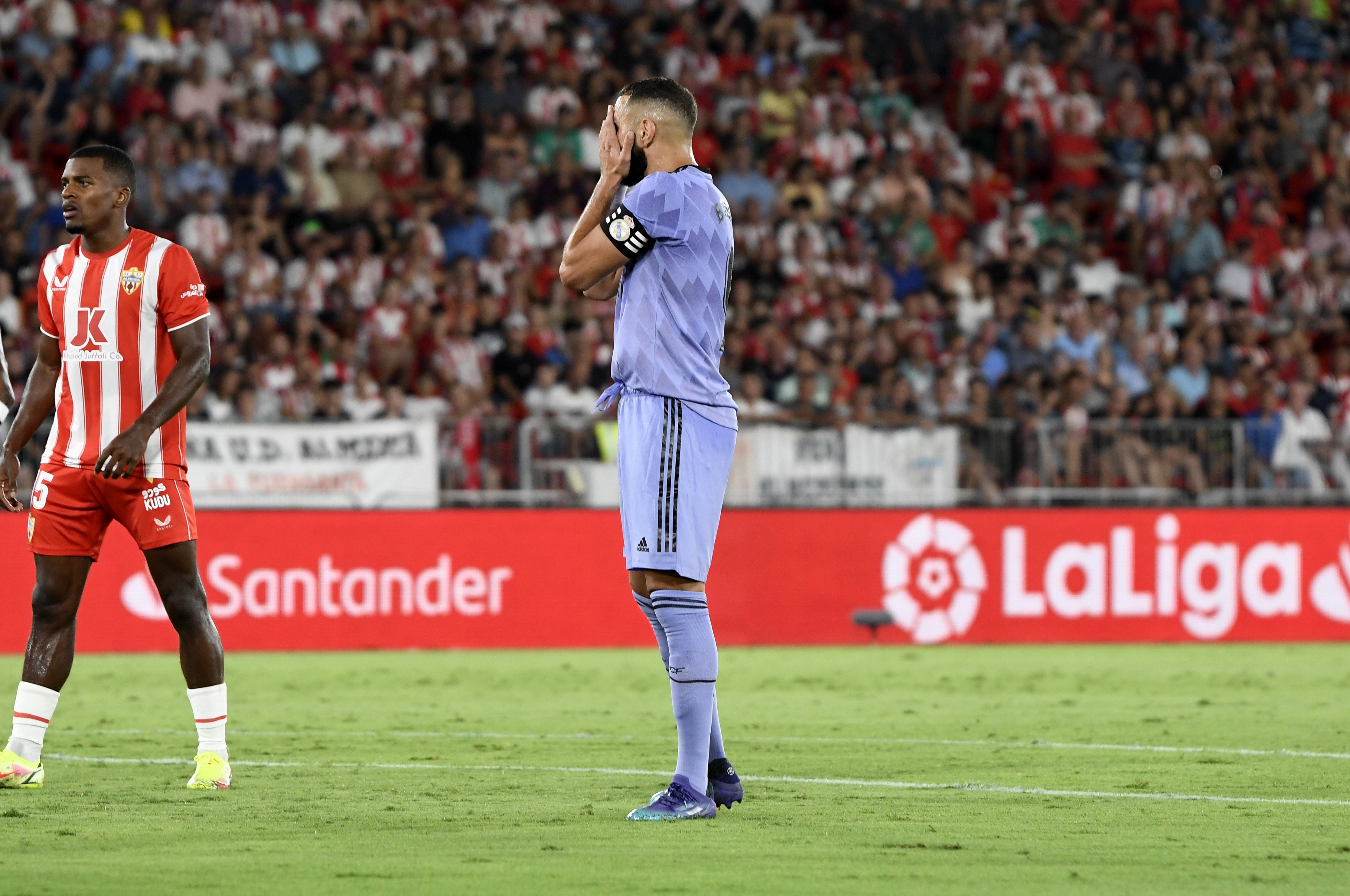 Benzema quiere mucho al Real Madrid pero ya ha rechazado 3 ofertas de Florentino Pérez