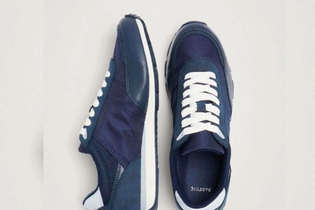 Zapatillas deportivas de mujer con suela a contraste en azul marino de Parfois Zapatillas deportivas de mujer con suela a contraste en azul marino de Parfois