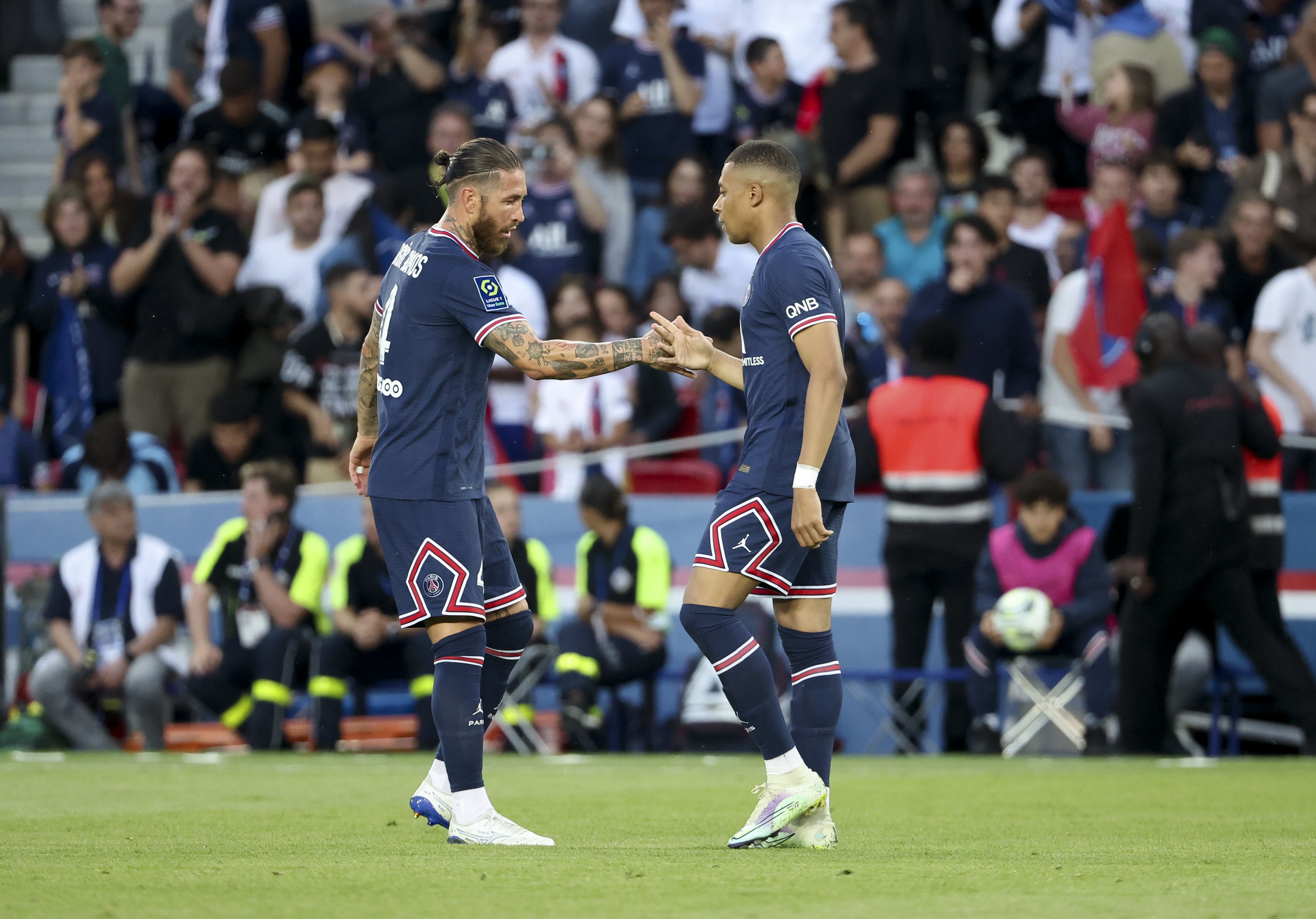 Sergio Ramos, d'estrella a viure de la 'caritat' de Mbappé en el PSG