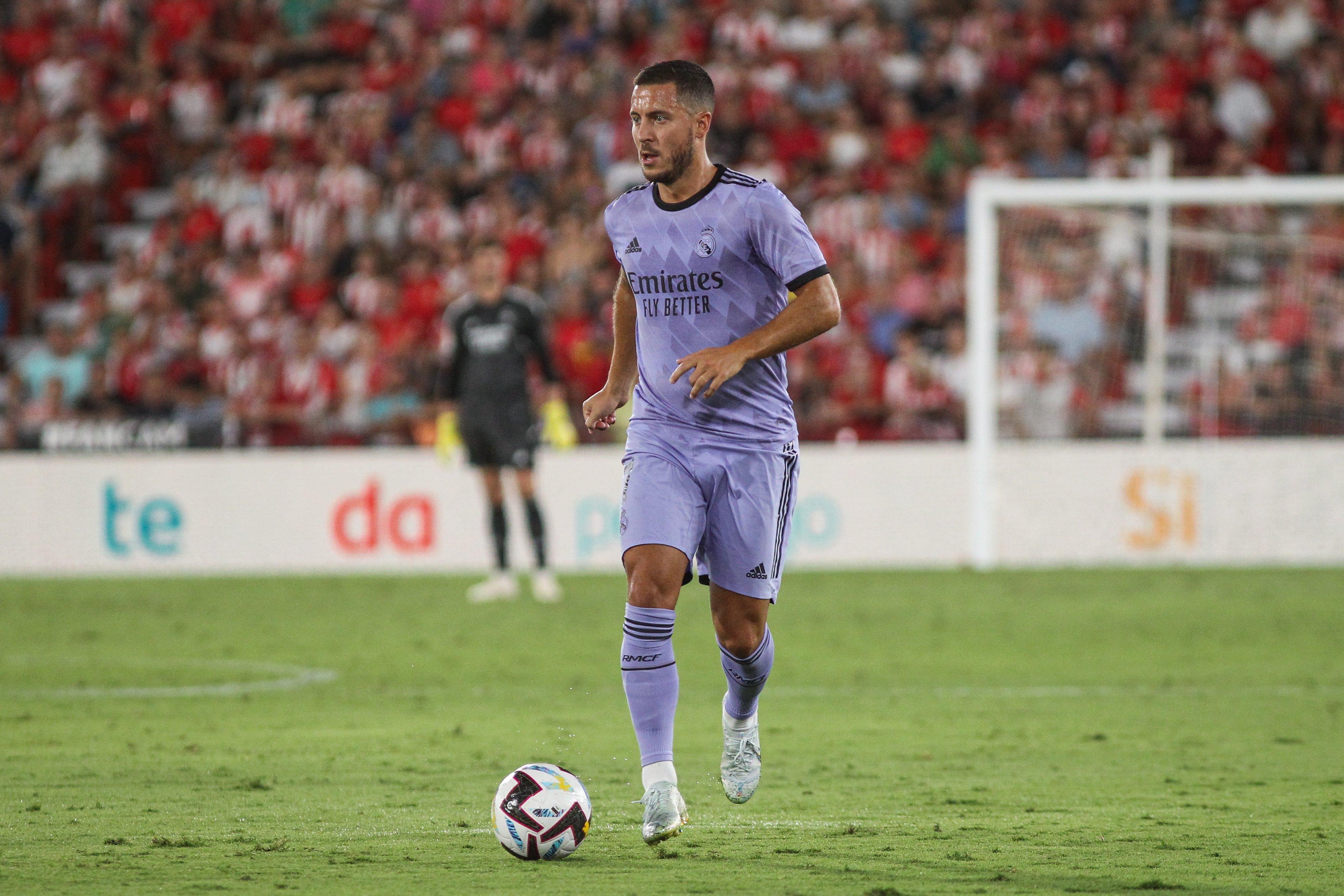 Adidas prepara una campaña con el ‘7’ del Real Madrid, ya no lo llevará Hazard