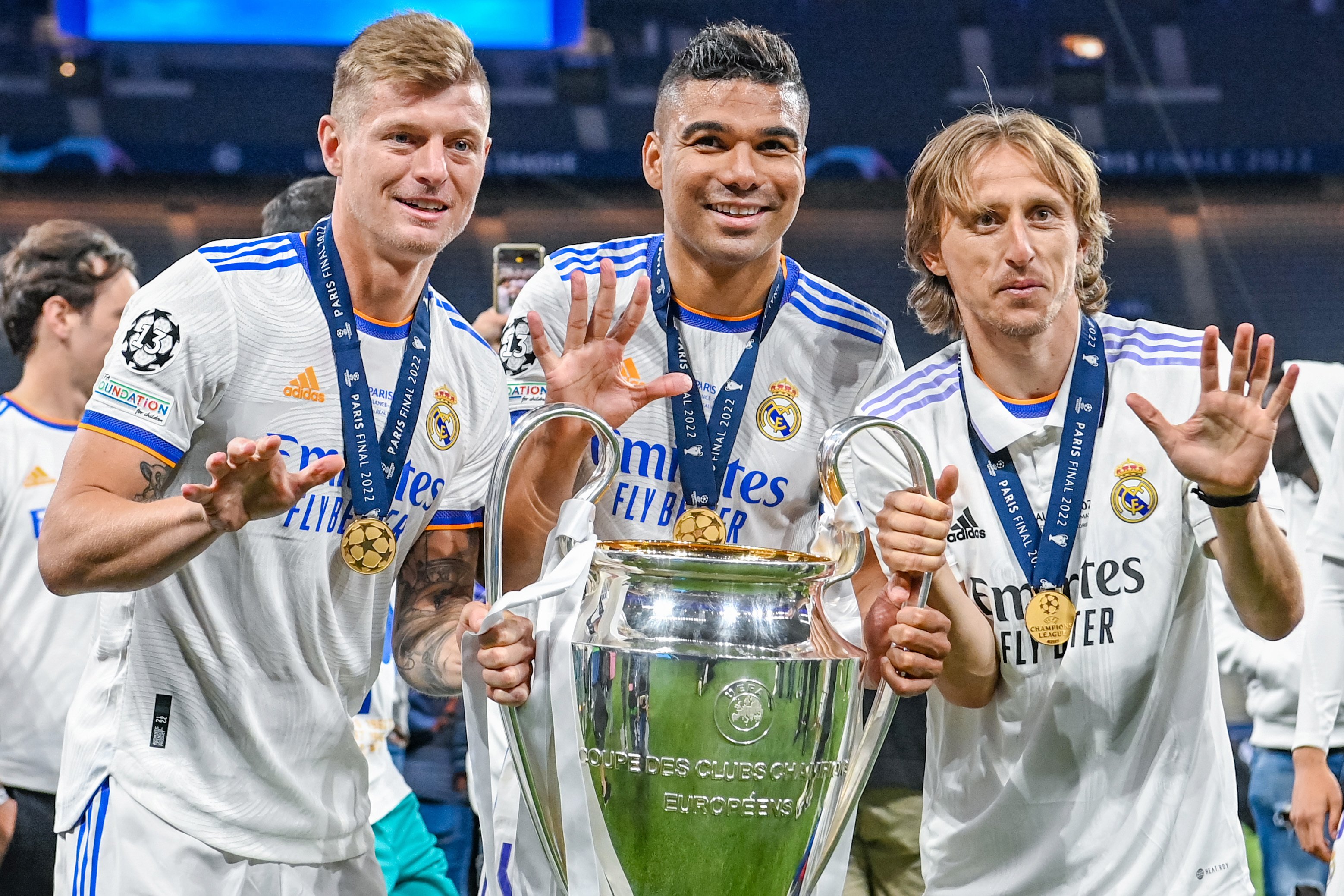 El Manchester United assalta el Reial Madrid, el triangle d'or amb Modric i Kroos, KO, soci per a Casemiro