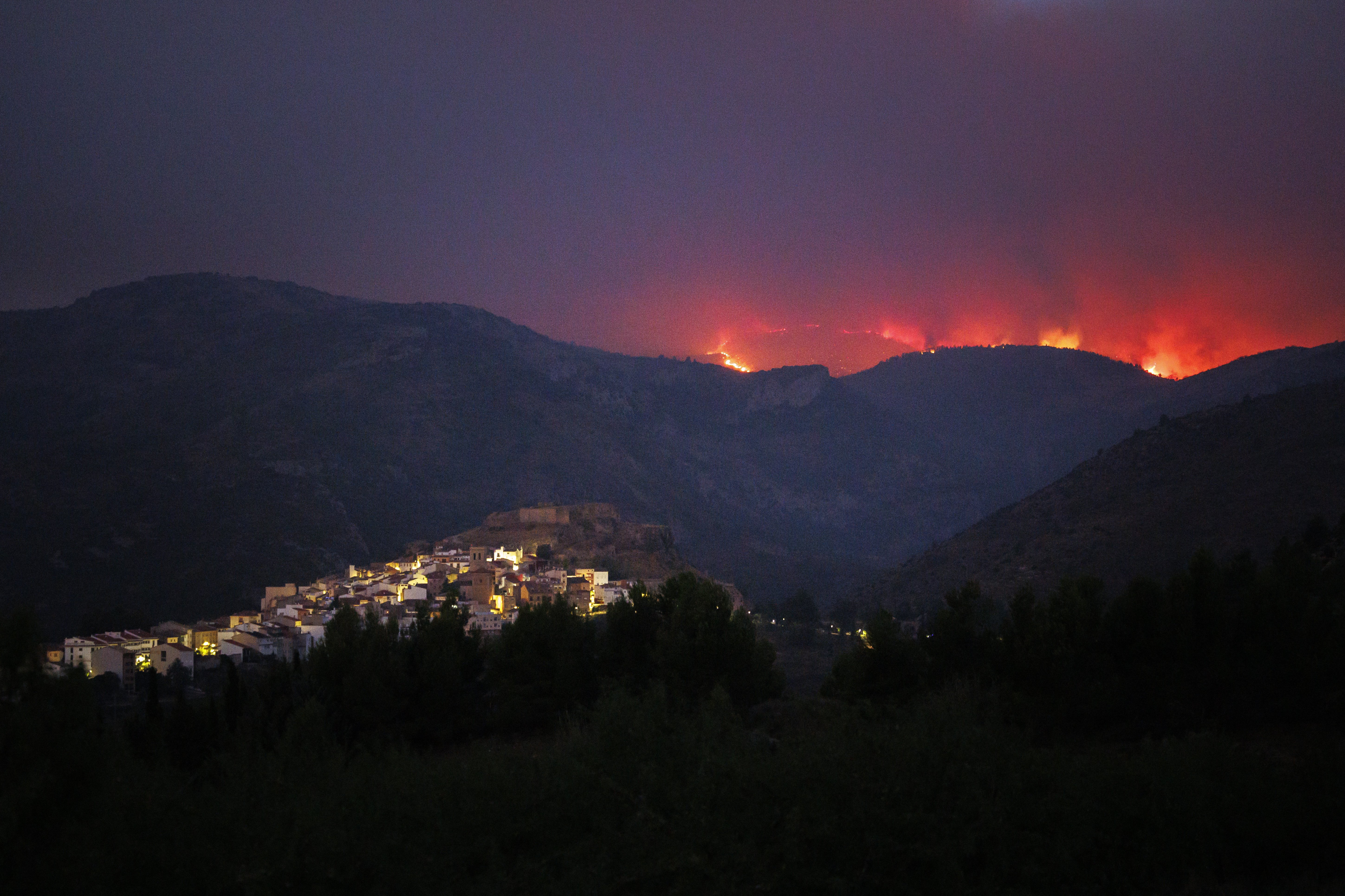 El Congrés valida el decret contra els incendis: Junts avisa que "lamina" competències