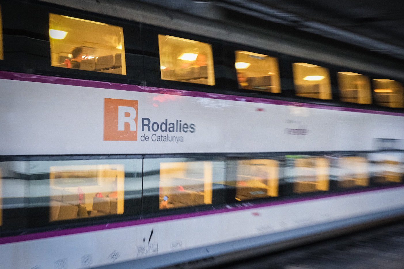 El Govern assumeix que el traspàs de Rodalies implicarà una negociació “via a via, estació a estació”