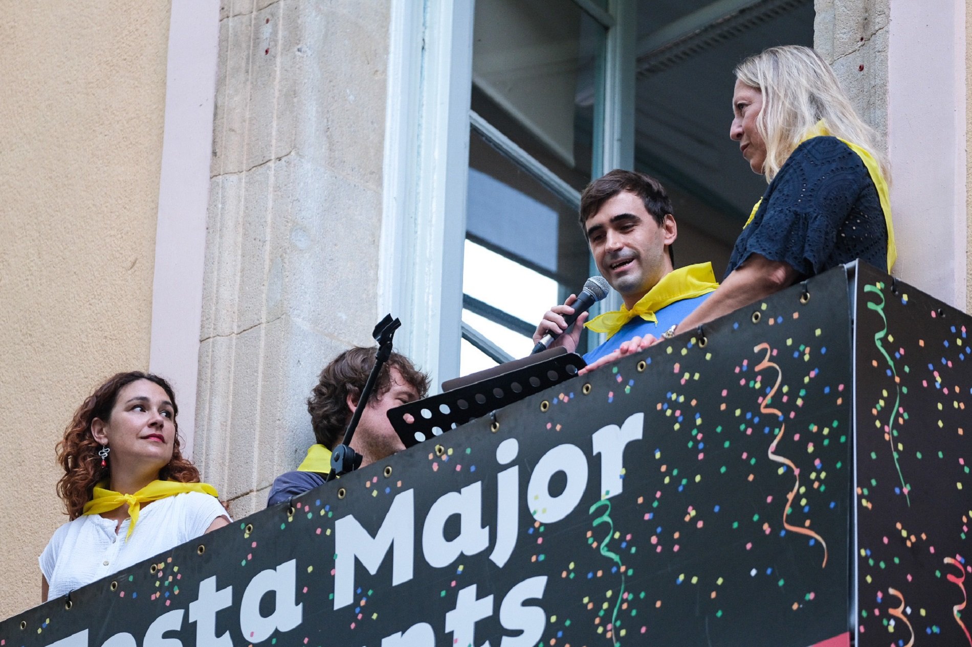 Ada Colau también evita asistir al pregón de las fiestas de Sants