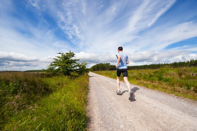 Hombre corriendo / Unsplash Hombre corriendo / Unsplash