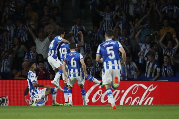 Real Sociedad celebra gol Barca / Foto: EFE