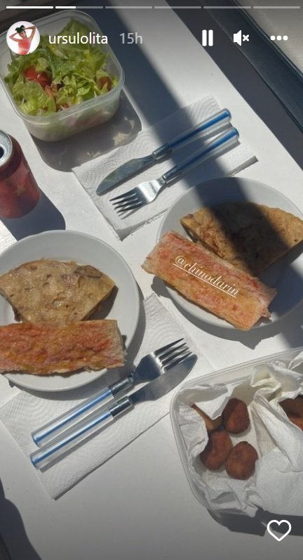 Pan con tomate Úrsula Corberó