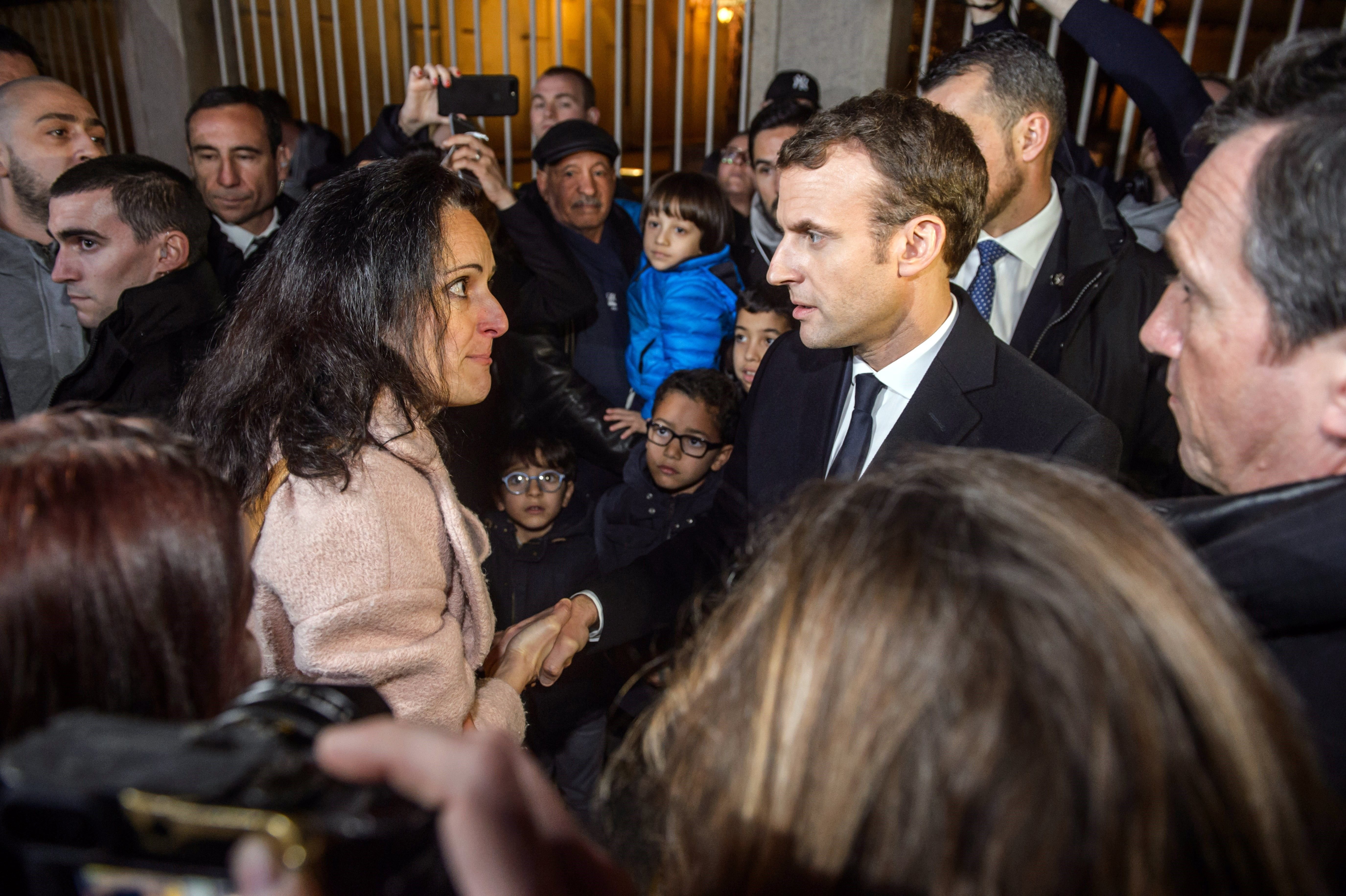 El diàleg de Macron amb la dona d'un terrorista cors