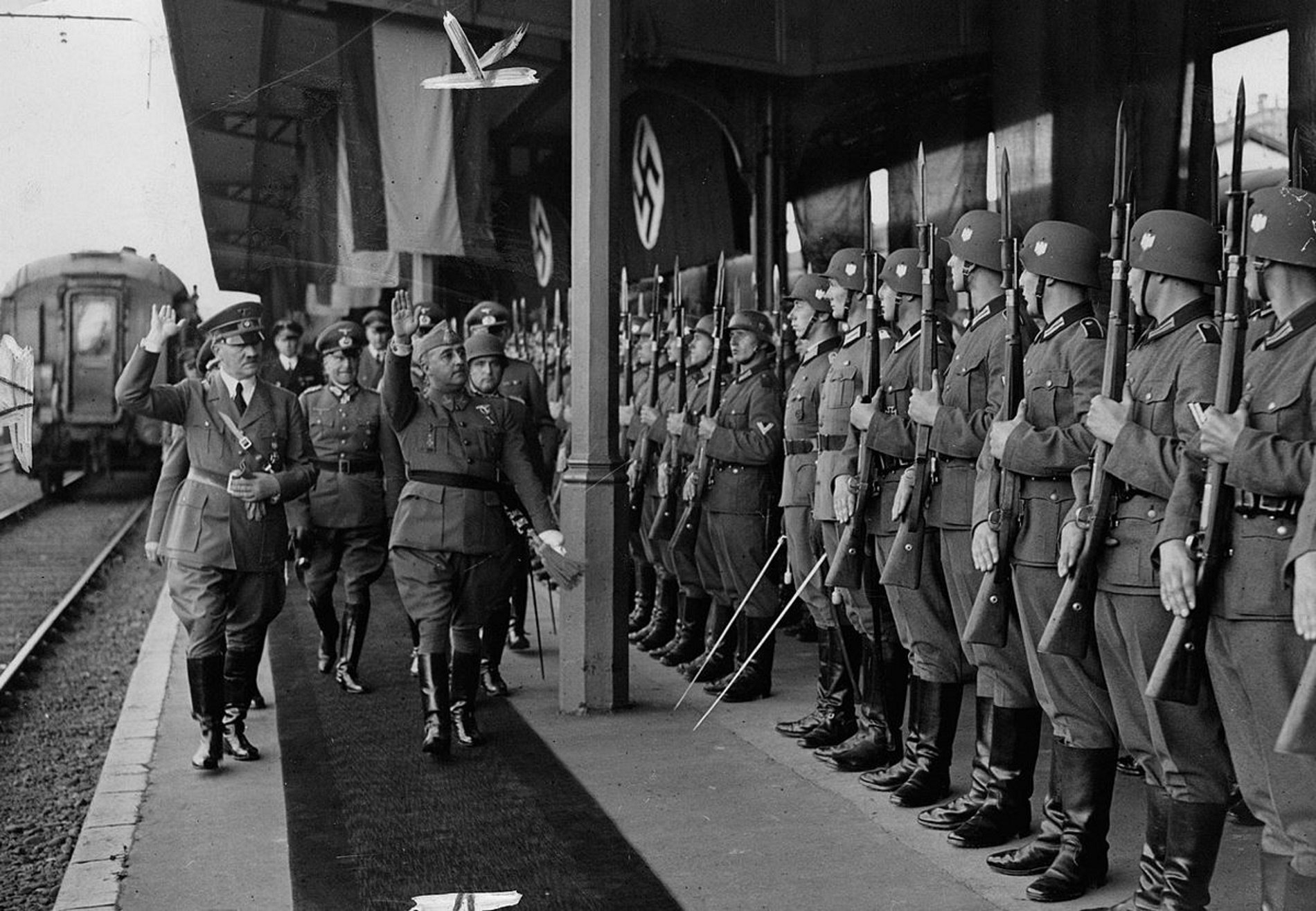 “El BBVA debe pedir perdón si comerció con nazis” , dicen judíos y víctimas de Mauthausen