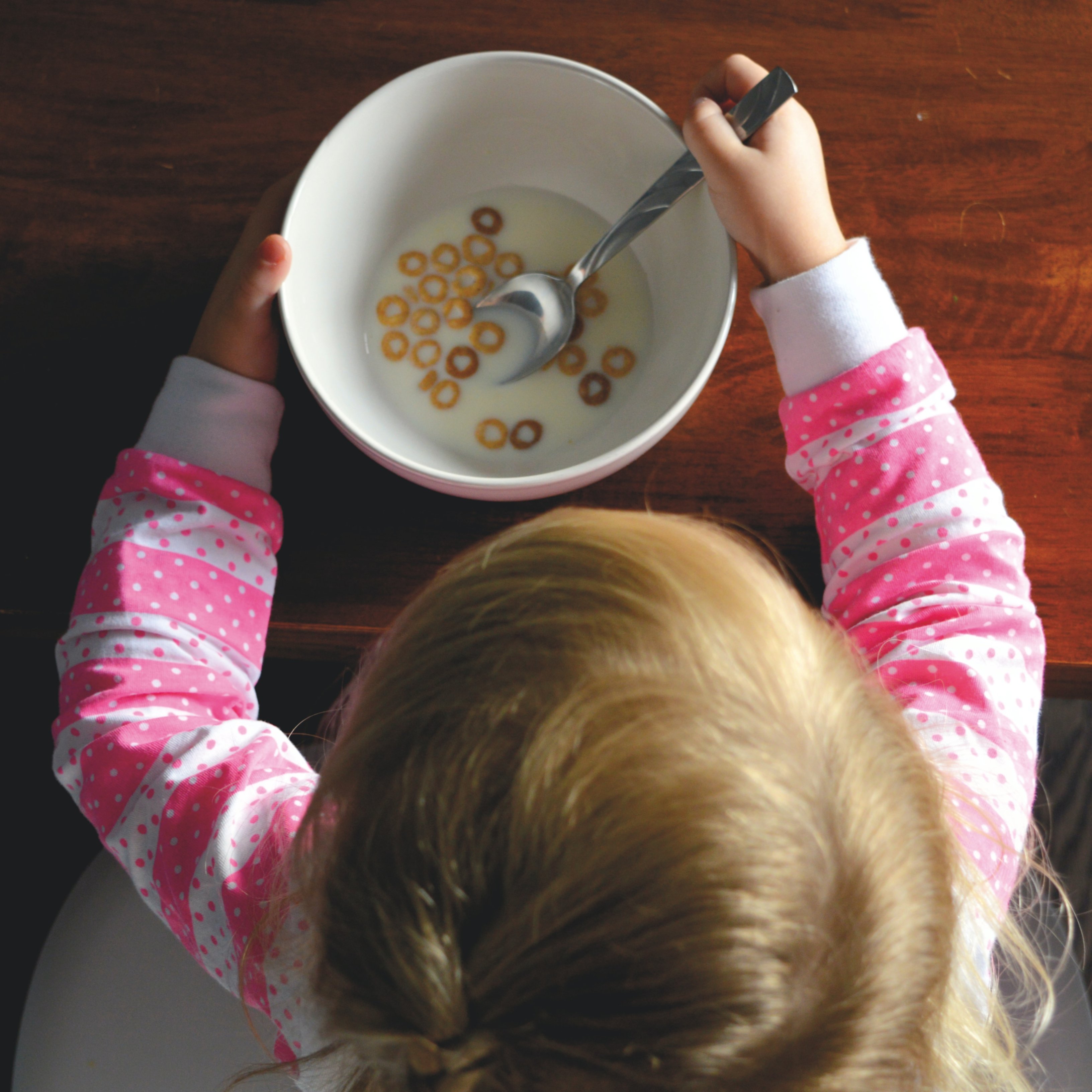 Por qué el desayuno es importante para la salud mental de niños y adolescentes