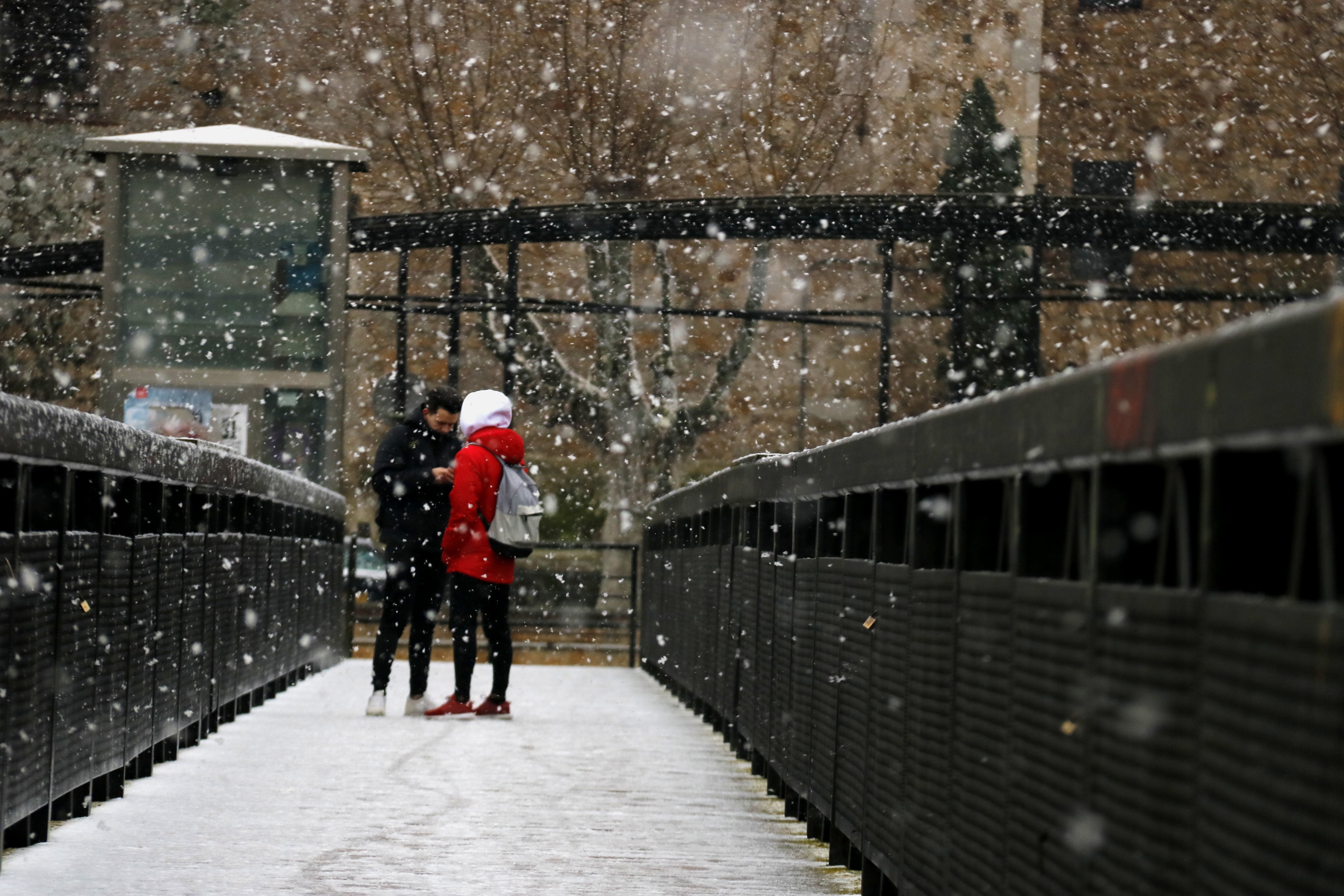 La nieve obliga a cerrar varias escuelas de La Selva