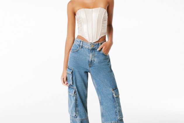 Jeans càrrec multipocket Jeans càrrec multipocket