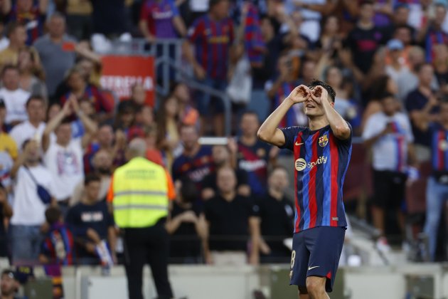 Pedri celebrando gol Barca Valladolid / Foto: EFE