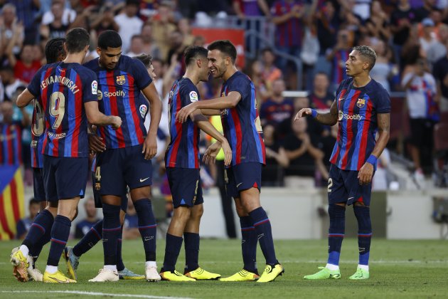 jugadores Barca celebrando gol Barcelona Valladolid / Foto: EFE