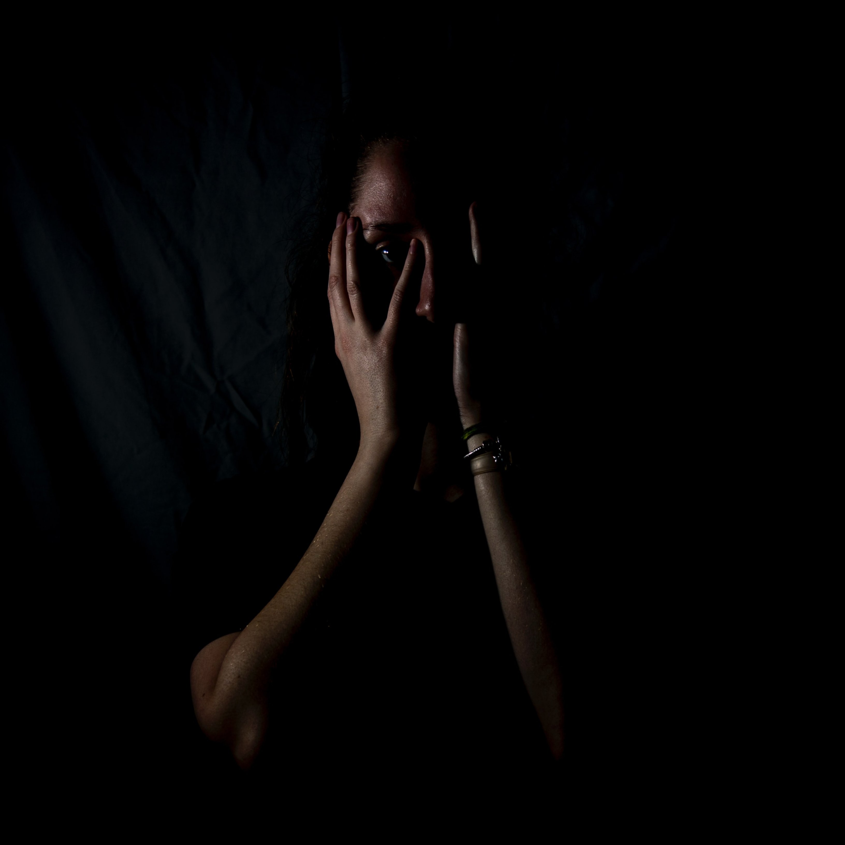 Nictofobia: en qué consiste el miedo irracional a la oscuridad