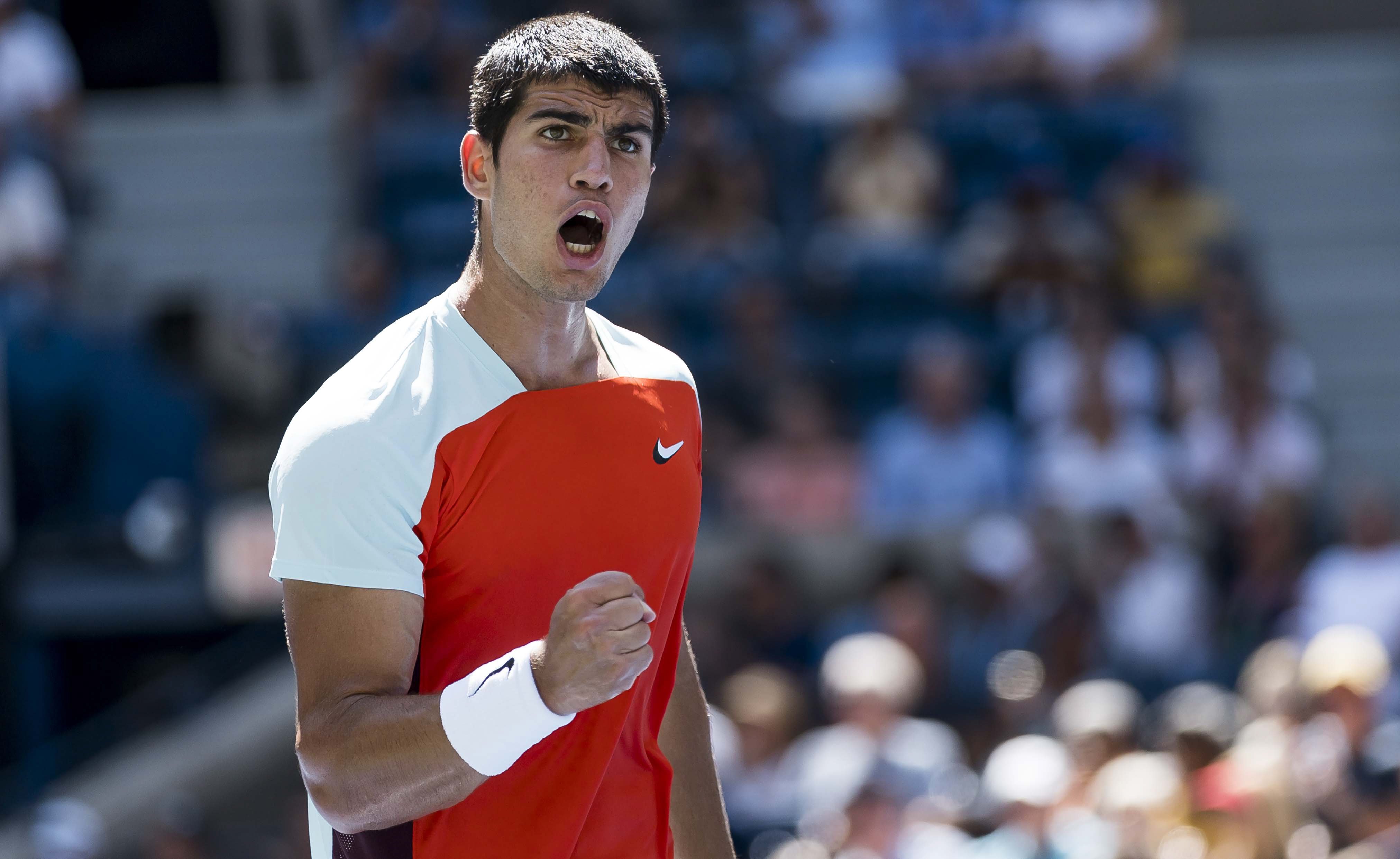 Carlos Alcaraz no falla ante Sebastián Báez y se clasifica para la segunda ronda del US Open