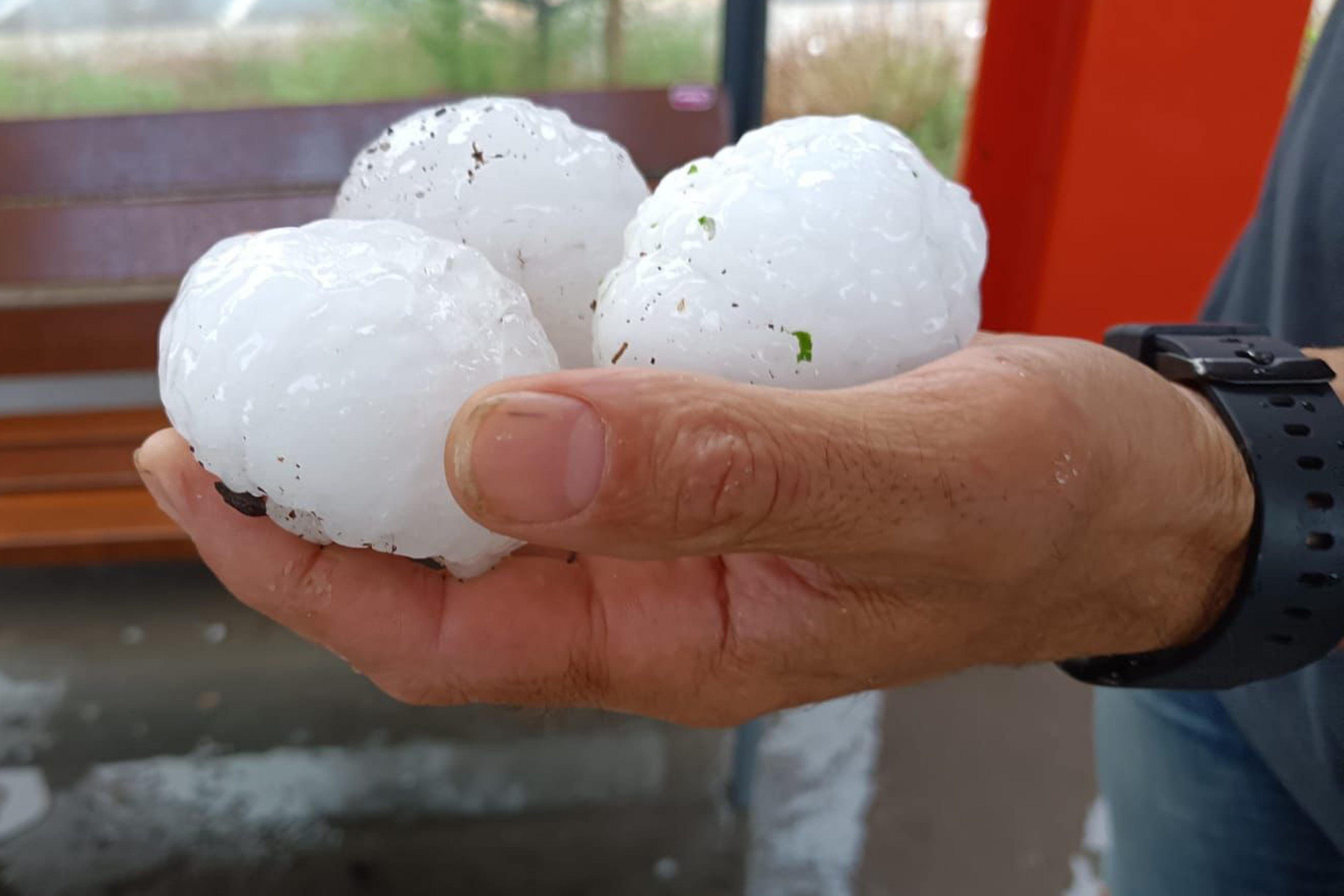 Mor la nena d'un any ferida per la pedregada a la Bisbal d'Empordà