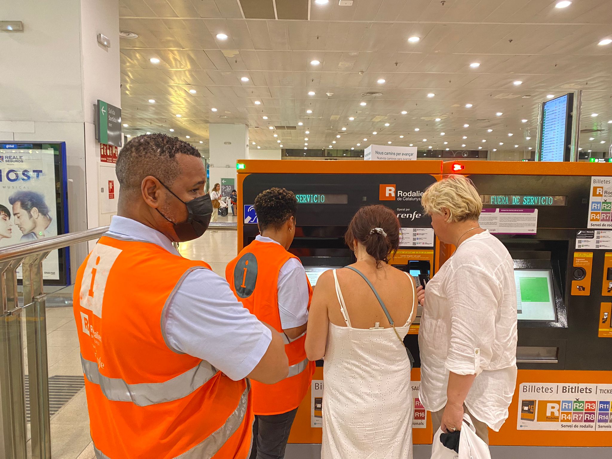 Entran en vigor los abonos gratuitos de Rodalies y las nuevas tarifas de TMB