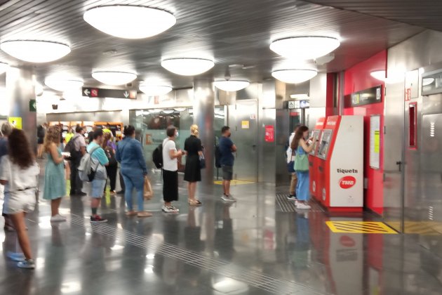 cues metro rebaixa abonaments foto jp 3 cues metro rebaixa abonaments foto jp 3