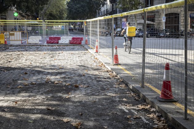 Antigues vies del tranvia al carrer Girona amb Diputació - Montse Giralt