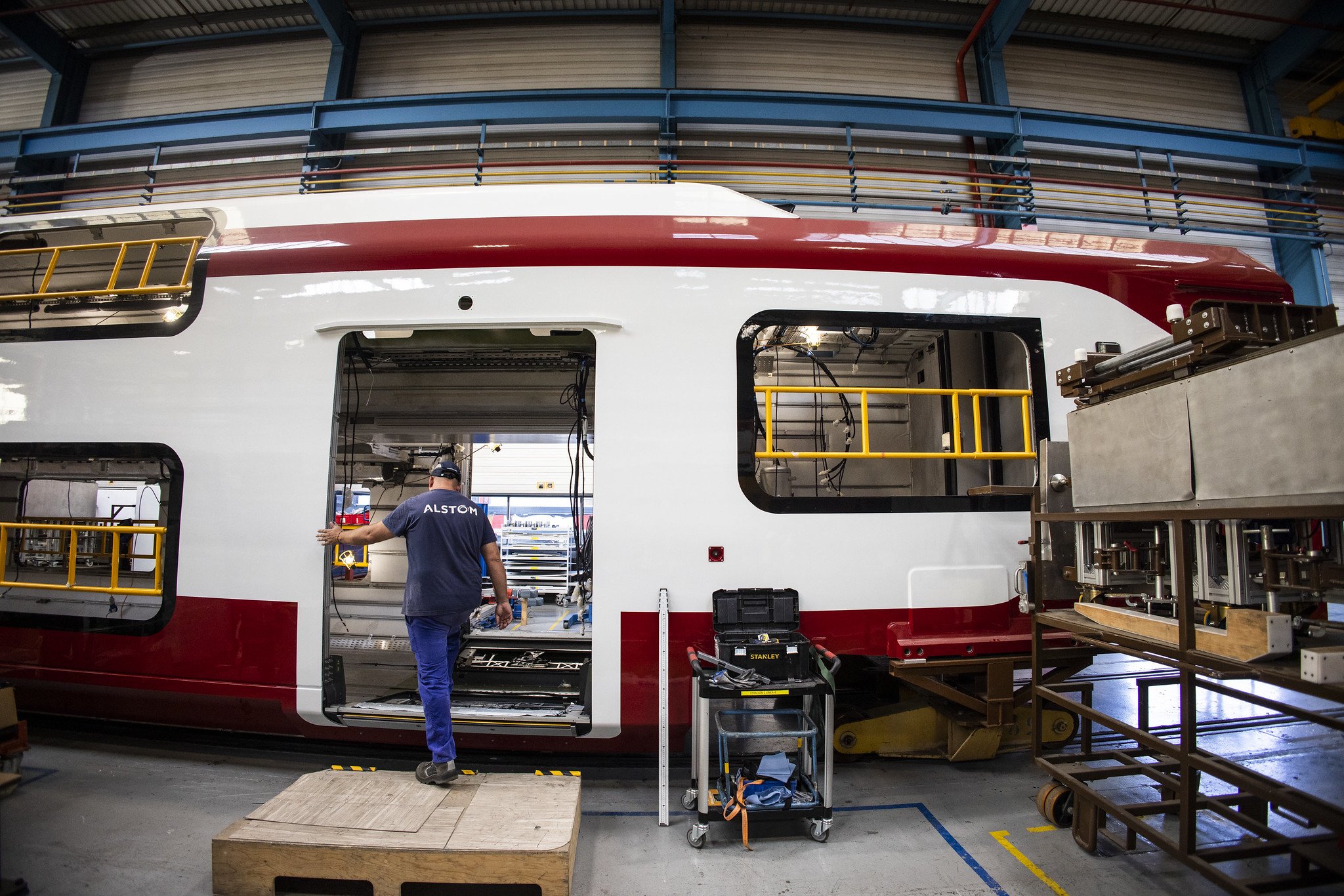 Así serán los nuevos trenes de FGC que unirán Barcelona con el aeropuerto del Prat