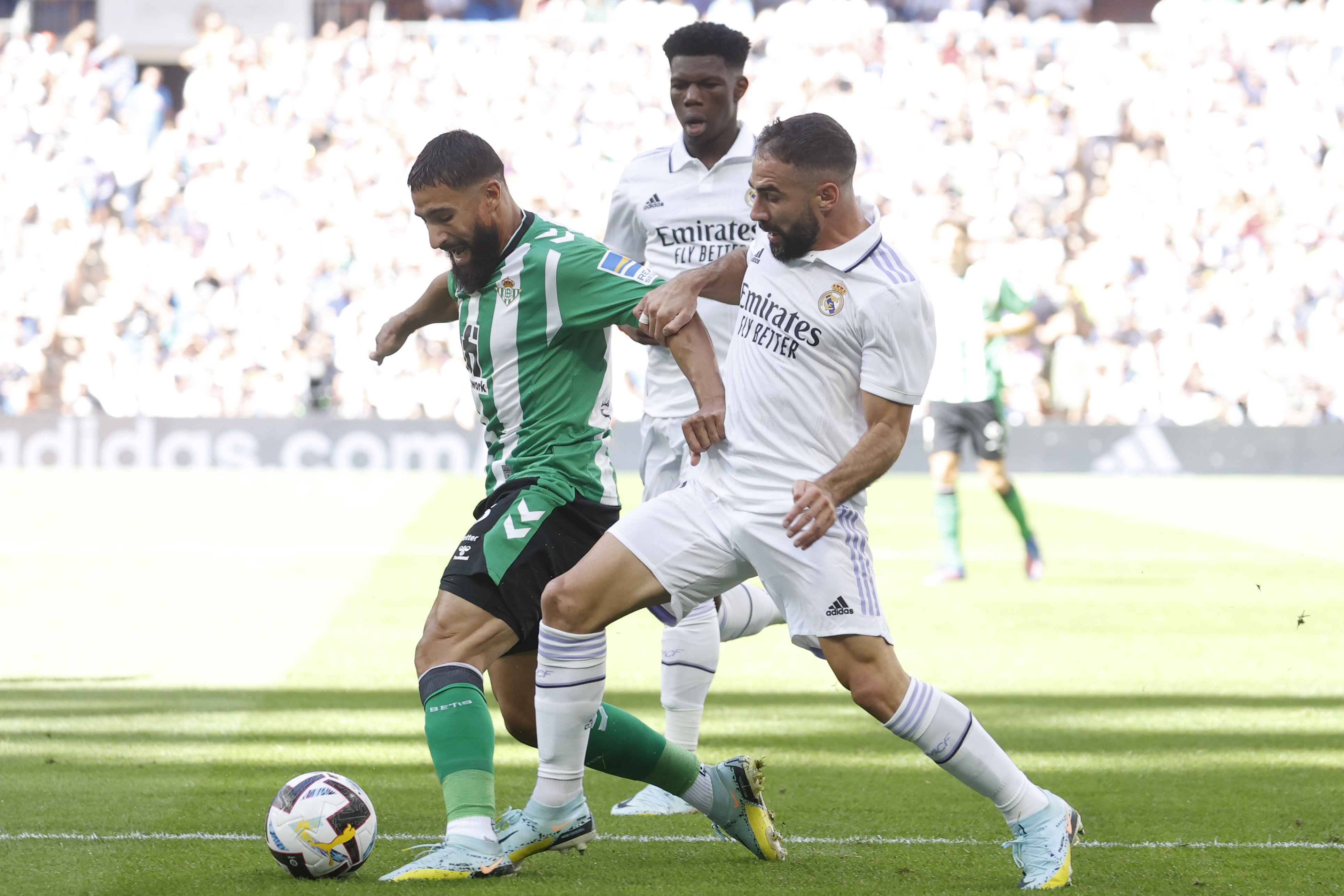 Dani Carvajal està sent convidat a anar-se'n a final de temporada, el Reial Madrid troba el relleu