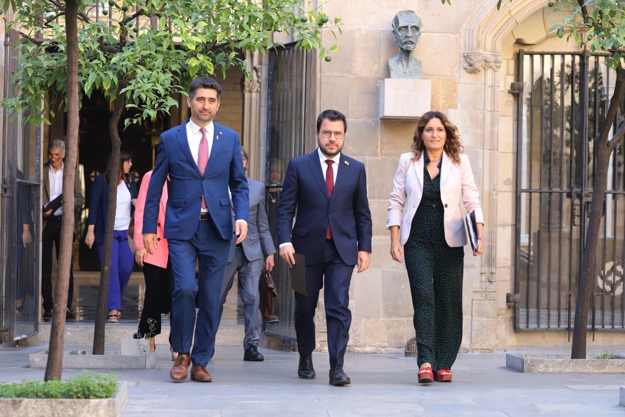 El Govern intenta zafarse de la polémica por la ausencia de Aragonès en la manifestación de la Diada