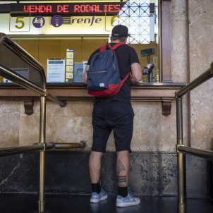 Venda billets Renfe i Rodalies, estació de França / Foto: Carlos Baglietto