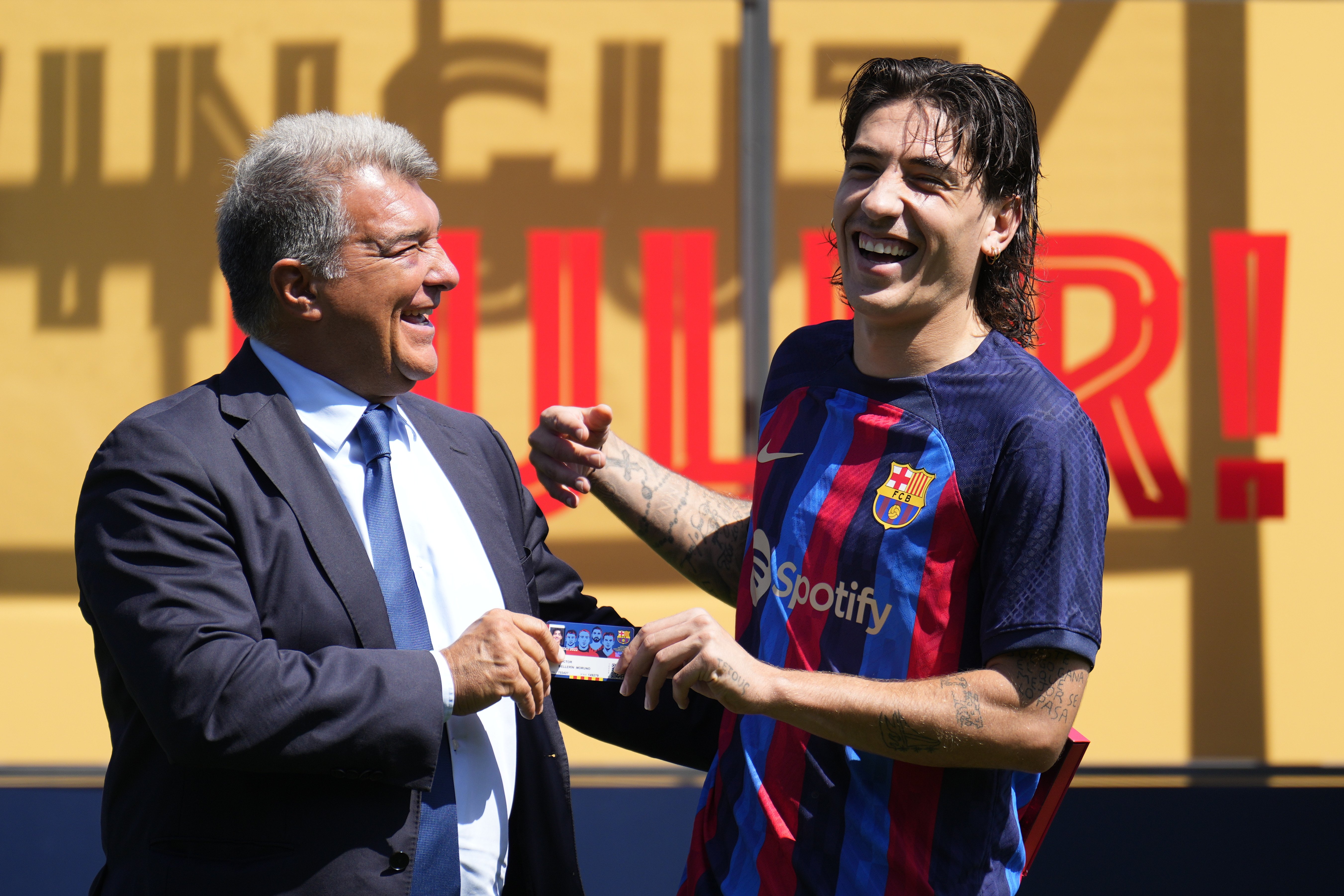 Solo quiere fichar por el Barça, aunque cobraría más con Bin Salman