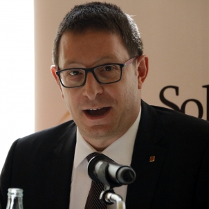 El Congreso rechaza fijar como requisito que los jueces sepan catalán