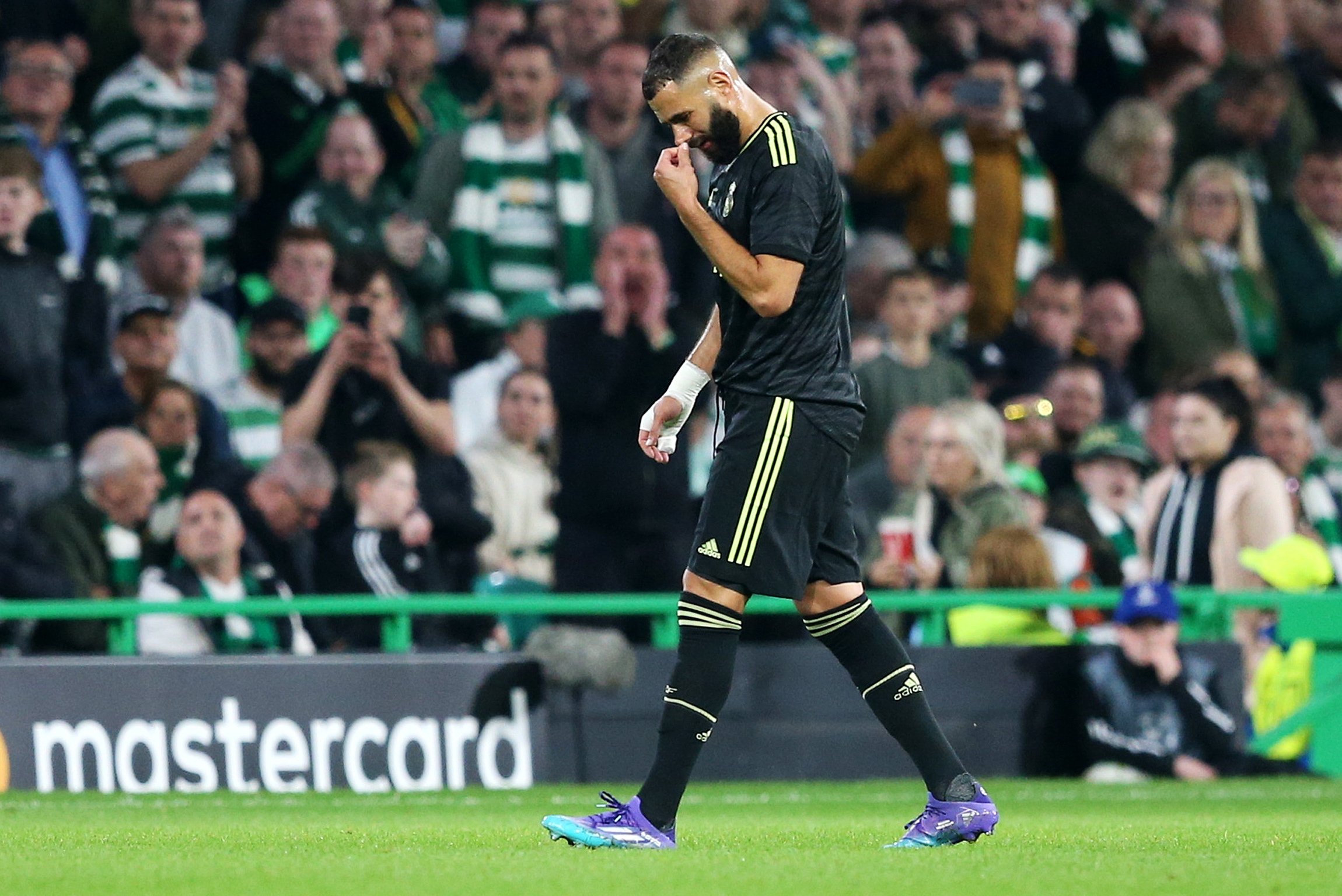 La lesió de Benzema es queda en un ensurt per al Reial Madrid: no té afectat el menisc